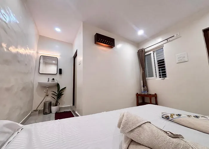 Mahesh Guest House
