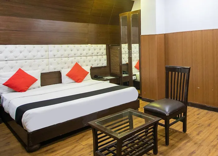 Hotel O Arora Shoppers Park