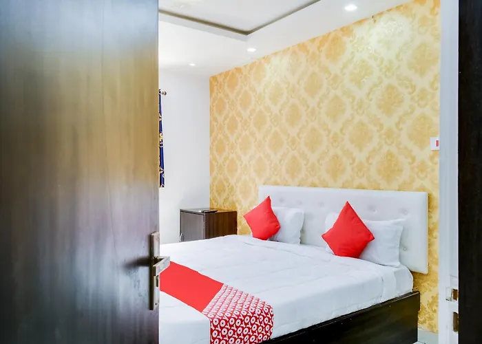 Oyo Hotel Amber Palace