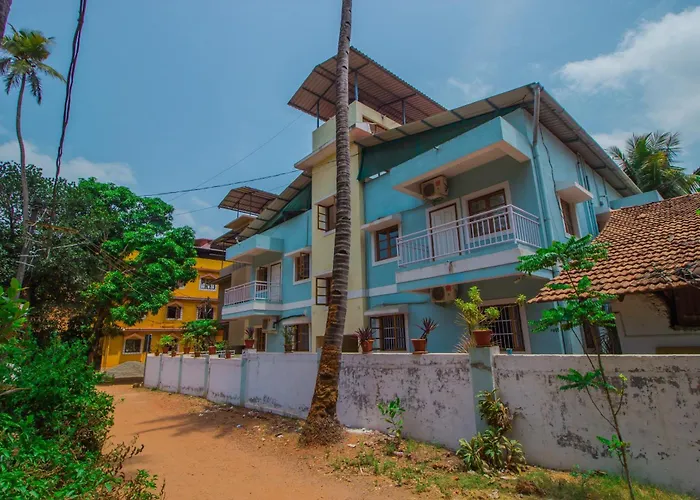 Super Collection O Holy Cross Home Stays