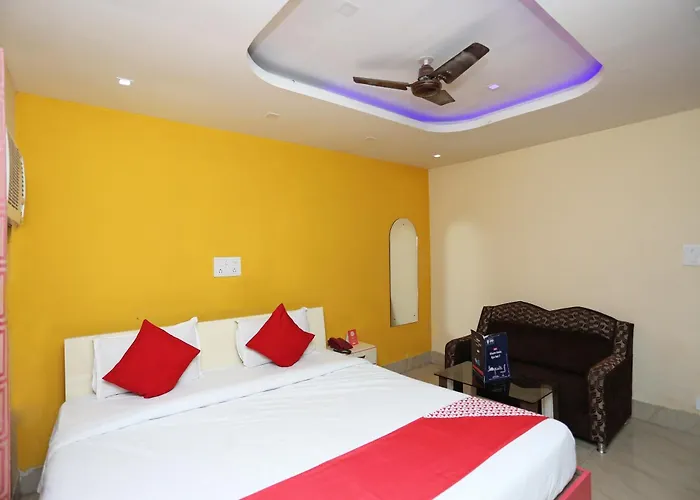 Hotel O Geetanjali Palace
