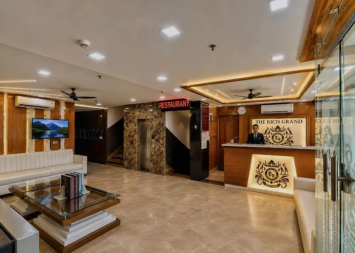 Rich Grand Hotel
