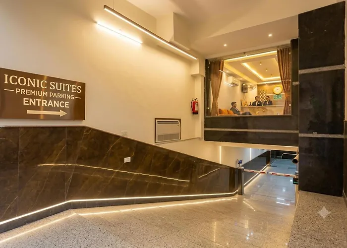 Hotel Iconic At Delhi International Airport