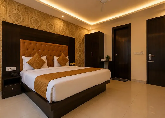 Hotel Iconic At Delhi International Airport New Delhi