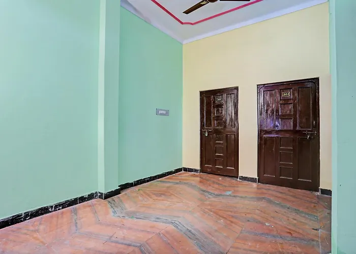 Hotel O Ava Palace Hotel
