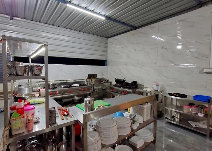 Hotel Keshar Palace Shani Shingnapur