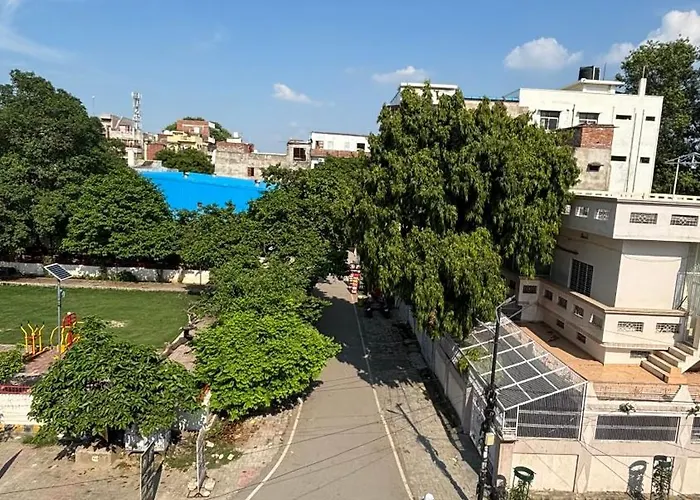 Inka Kashi Hostel Varanasi