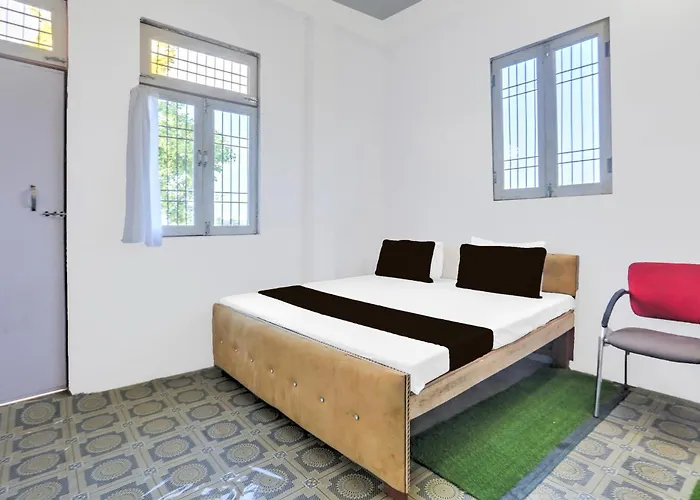 Spot On Hotel Vs Palace