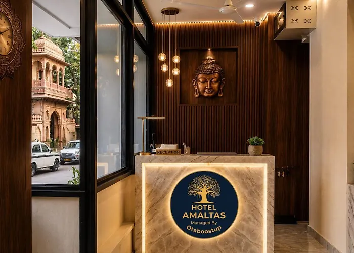 Hotel Amaltas Nayagaon Near Pgi & Pec College
