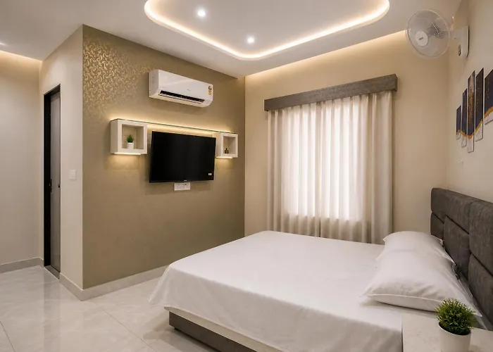 Manan Castle Hotel & Restaurant
