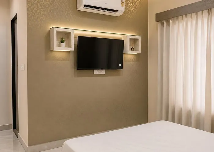 Manan Castle Hotel & Restaurant