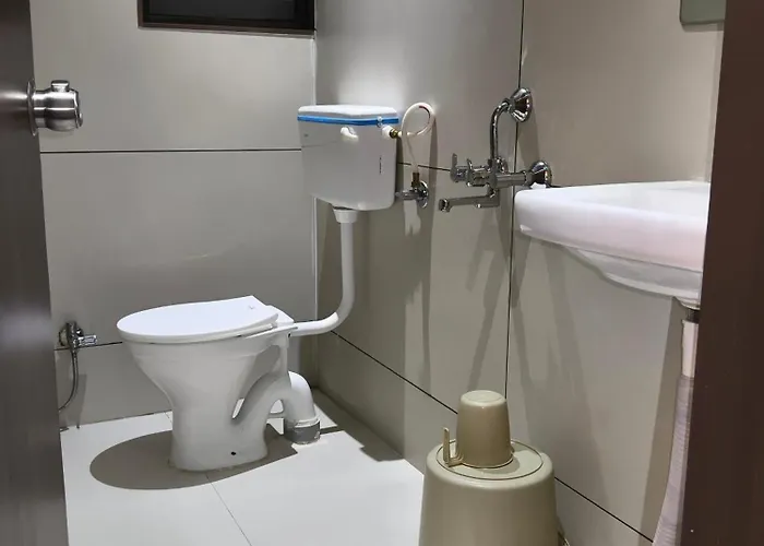 Hotel Atithi Lodging Pune