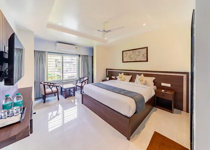 Lumina Stays-Modern Luxury Rooms, Near Nad