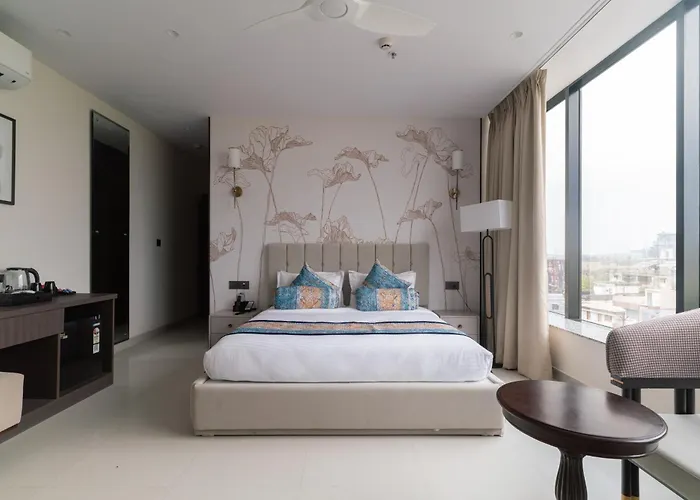 Hotel Lohara Inn