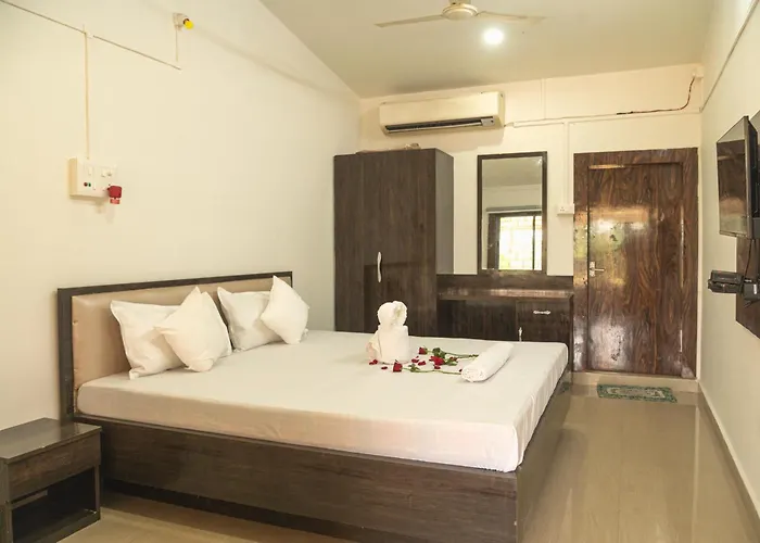 Raj Garden Resort