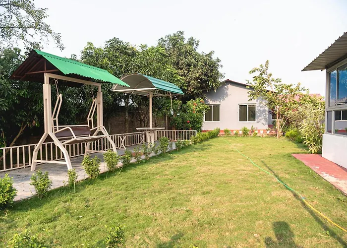 Raj Garden Resort