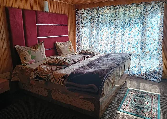 Hotel Alpine Resort Pahalgam