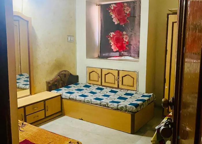 Hostel Stay Girls And Boys In Indore