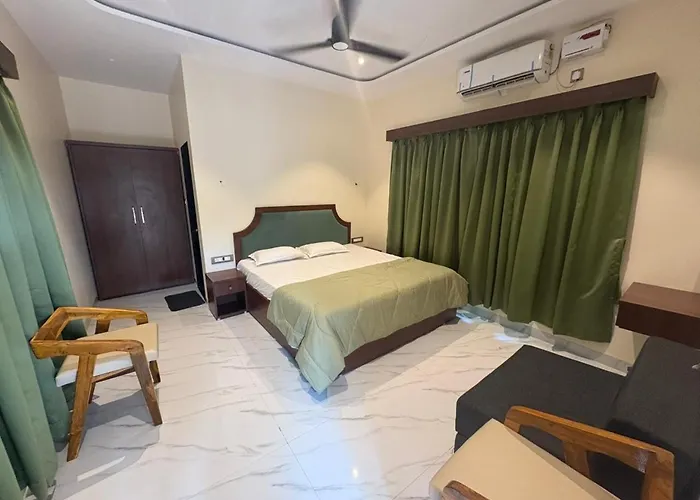 Seven Seas Beach Resort