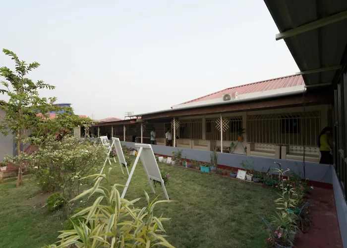 Raj Garden Resort