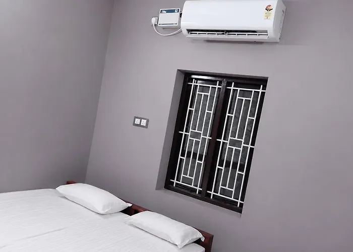 Hotel Sabareesh Kanyakumari