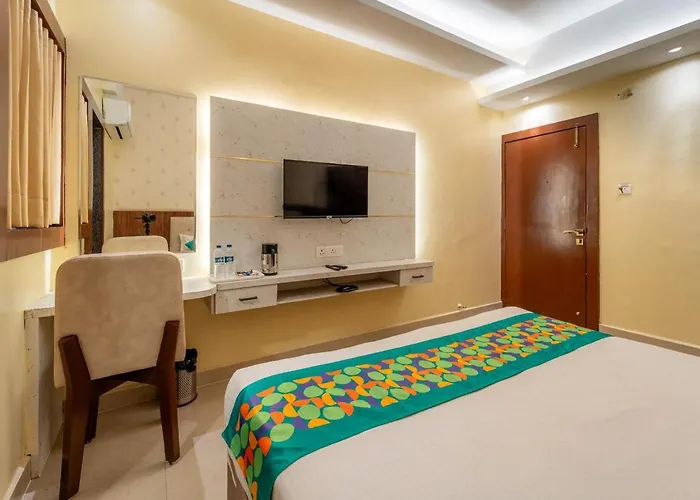 Cosmos Zorba Hotel, Hoshangabad Road