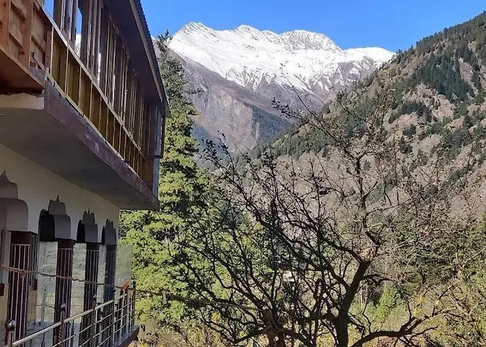 Radha Mohan Palace