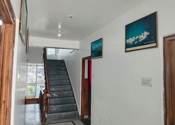 Hotel Gaurav Palace