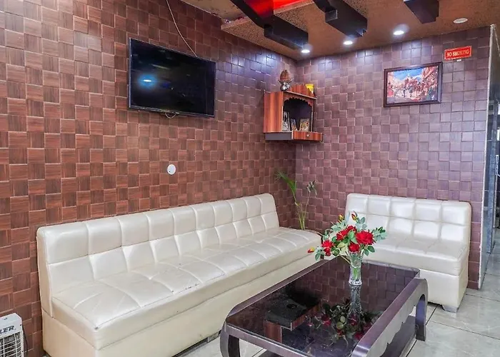 Hotel Crown Plaza