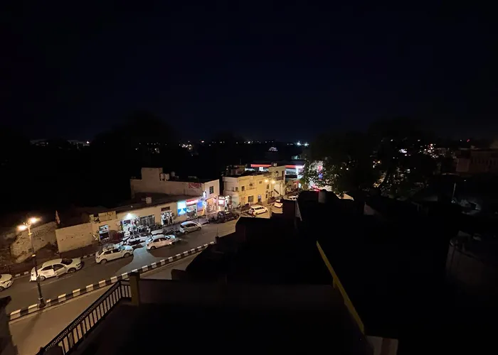 Raghuwar Palace
