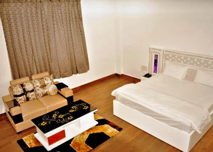 Hotel Aam Bagh & Jain Shikanji