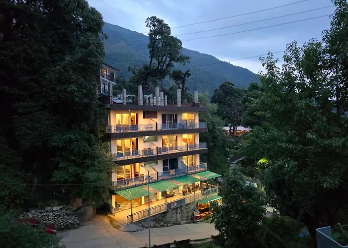Hotel Summer Nest - Bhagsu Waterfall Area, Mcleodganj
