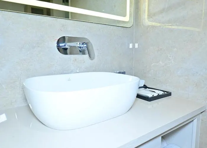 Hotel Simran Sarovar