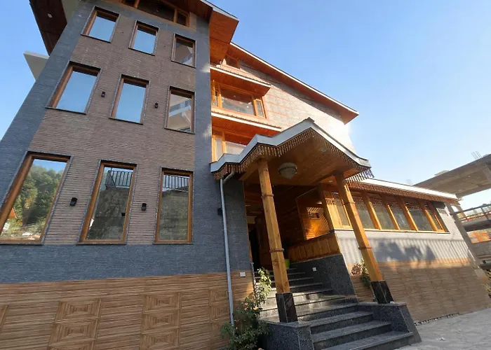 Ln Grand Premium & Luxury Suites, Manali