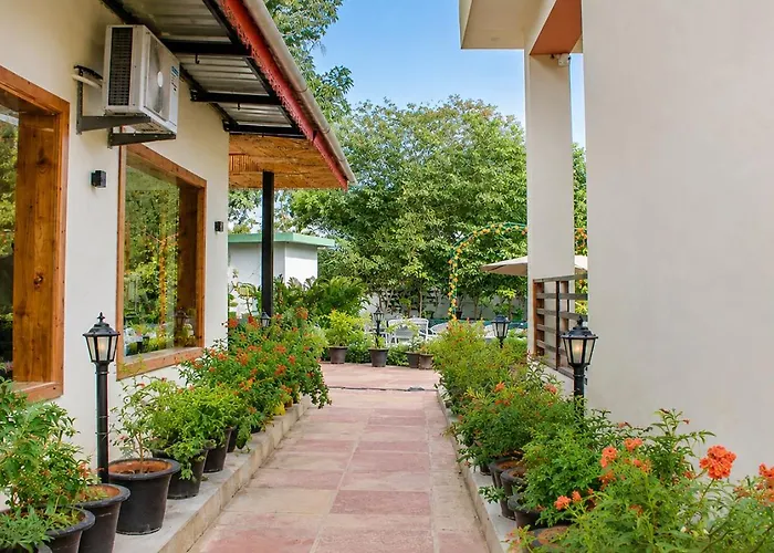 Gauri Hayat Corbett Retreat