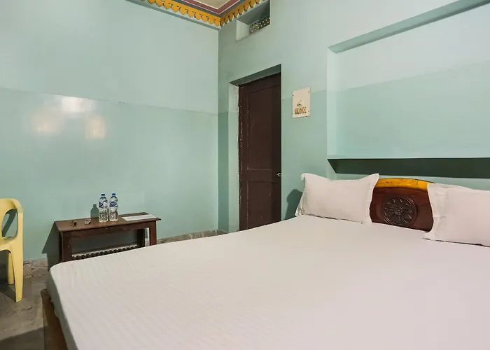Spot On Indra Bhawan Lodge