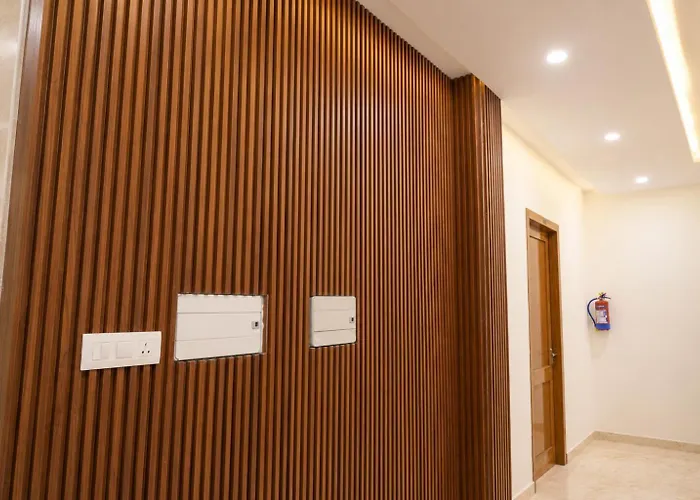The Pearl Hotel Rampur Only For National Guest