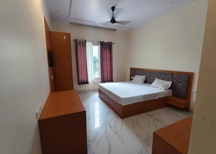 Hotel Mansarover
