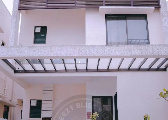 Breezy Classy Villa Mahabalipuram