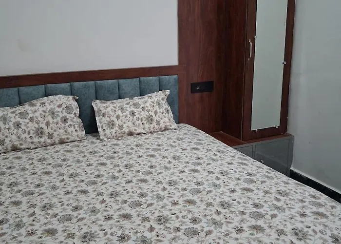 Hotel Kunj Palace