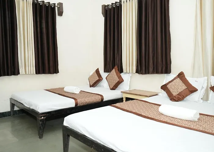 Hotel Laxminarayan Niwas