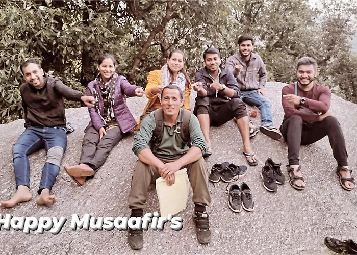 Cafe Himalayan Musaafir & Campsite Kareri