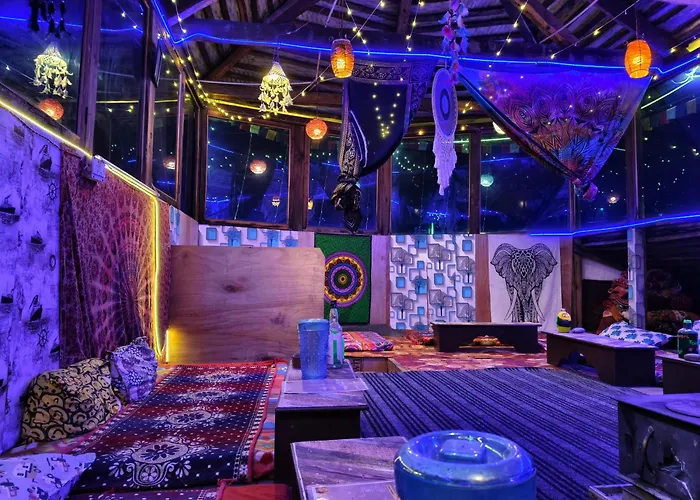 Mudhouse Homestay And The Chambal Cafe Kasol