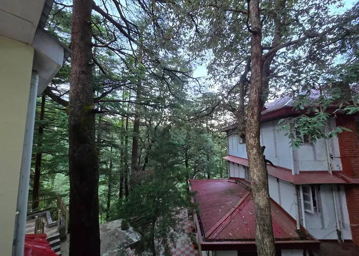 Pinecrest Retreat