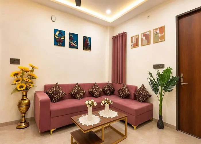 Premium 1Bhk Near Vijay Nagar & Bombay Hospital