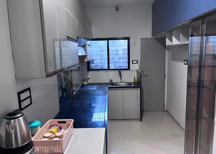 Indifeed Stays ,Ground Flor 1Bhk Apartment Best Locality In Indore