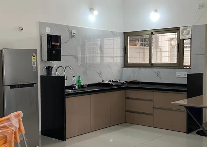 Vayangankar House