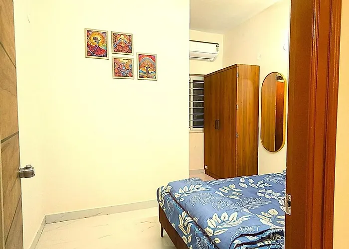 Enchanting 3Bhk With All Amenties In Hi-Tech City Kk