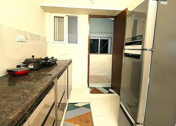 Enchanting 3Bhk With All Amenties In Hi-Tech City Kk