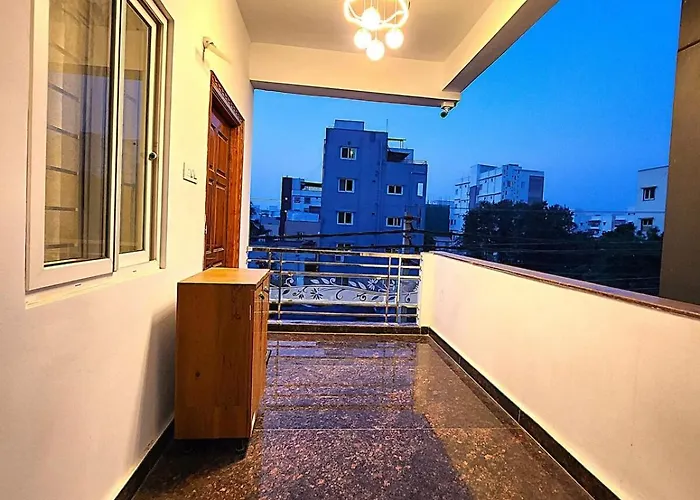 New Charismatic 3Bhk Near Sindhu Hospital Kk